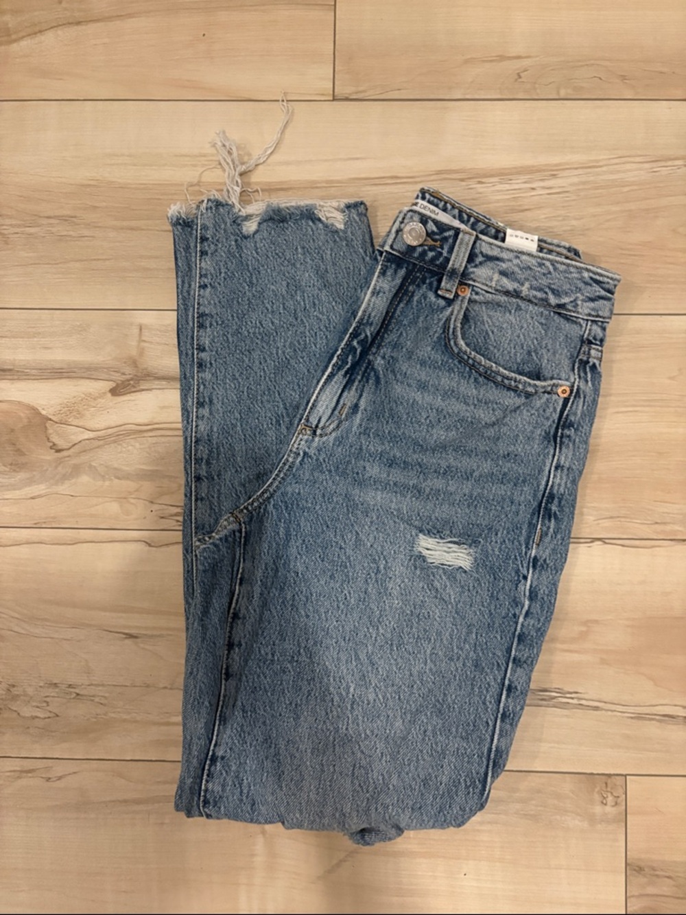 Garage Women’s Jeans with Distressed Hem